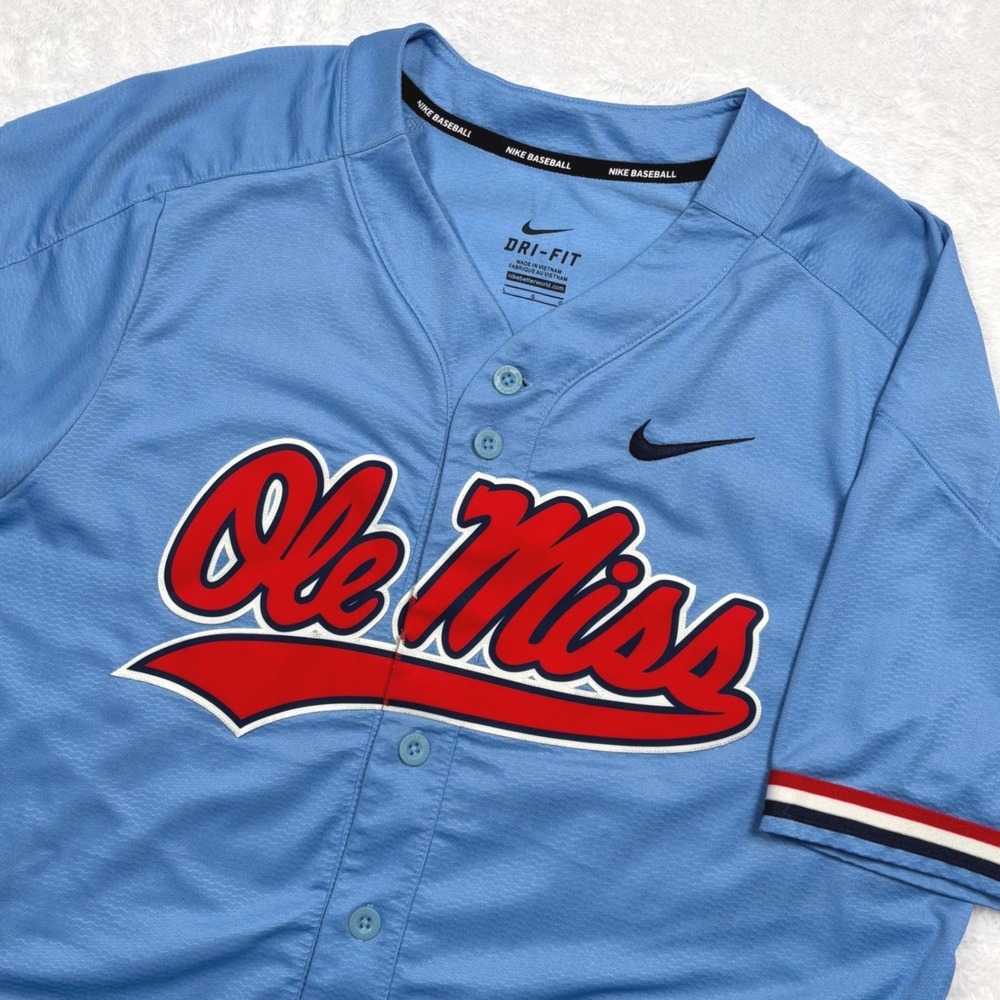 Nike Ole Miss Rebels Baseball Jersey Mens L Powder Blue Dri-FIT NCAA P33821 NICE